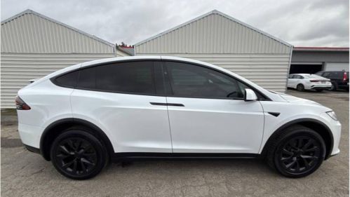 2022 Tesla Model X 7SAXCBE63NF332444