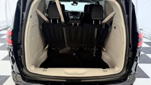 2023 Chrysler Pacifica 2C4RC1L75PR556219