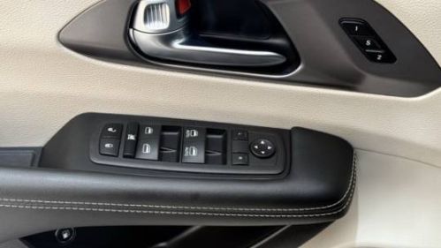 2023 Chrysler Pacifica 2C4RC1L75PR556219