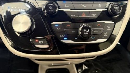 2023 Chrysler Pacifica 2C4RC1L75PR556219