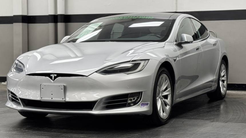 2018 Tesla Model S 5YJSA1E26JF268785