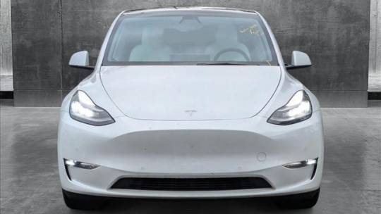 2021 Tesla Model Y 5YJYGDEEXMF100589