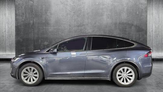 2019 Tesla Model X 5YJXCBE22KF207330