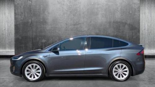 2018 Tesla Model X 5YJXCDE23JF102810