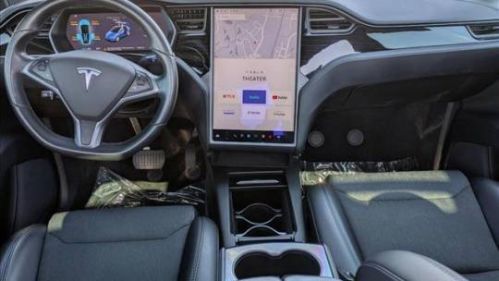 2018 Tesla Model X 5YJXCDE23JF102810