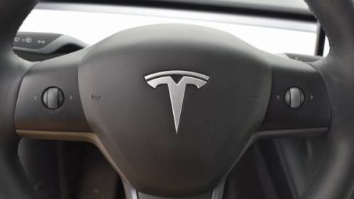 2021 Tesla Model Y 5YJYGDEE7MF293803