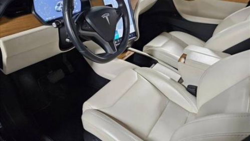 2019 Tesla Model X 5YJXCBE22KF207330