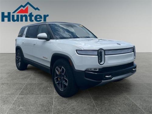 2023 Rivian R1S 7PDSGABA0PN009674