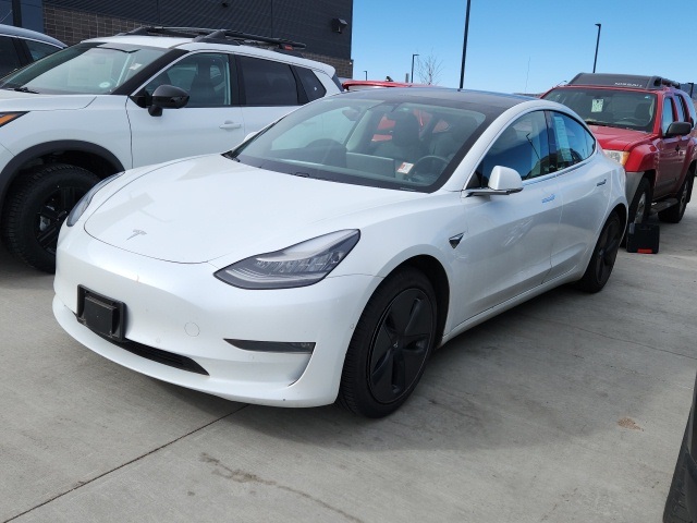 2019 Tesla Model 3 5YJ3E1EB5KF511819