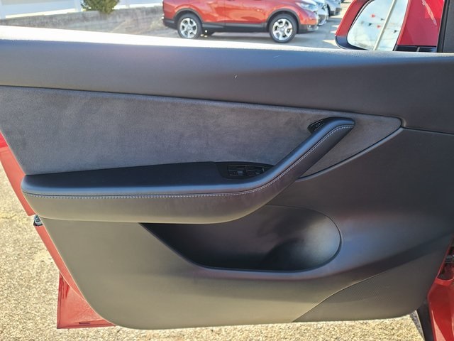 2021 Tesla Model Y 5YJYGDEE0MF100164