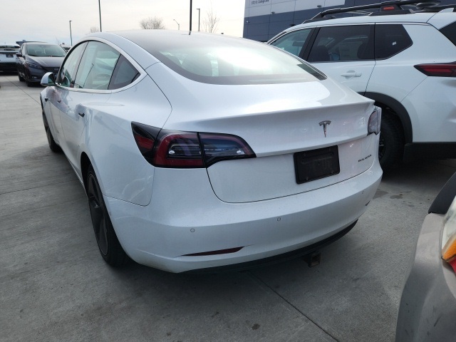 2019 Tesla Model 3 5YJ3E1EB5KF511819
