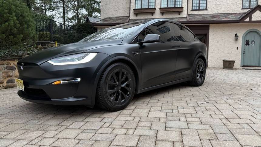 2022 Tesla Model X 7SAXCBE64NF357126