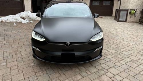 2022 Tesla Model X 7SAXCBE64NF357126