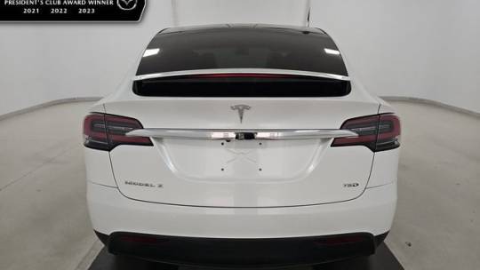 2018 Tesla Model X 5YJXCBE21JF087633