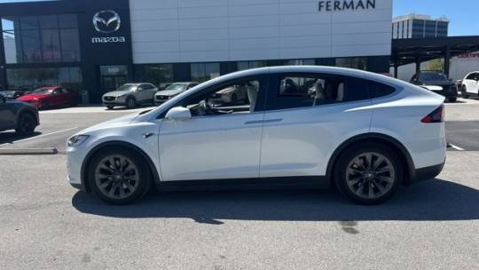 2018 Tesla Model X 5YJXCBE21JF087633