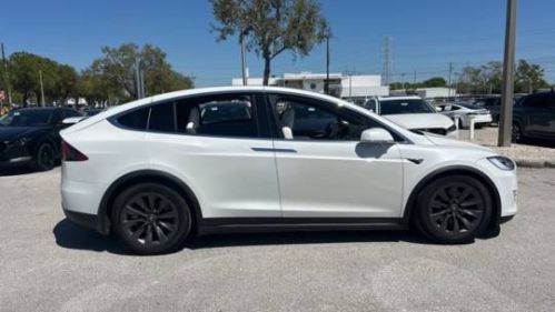 2018 Tesla Model X 5YJXCBE21JF087633