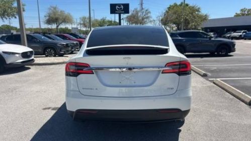 2018 Tesla Model X 5YJXCBE21JF087633