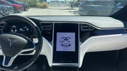 2018 Tesla Model X 5YJXCBE21JF087633