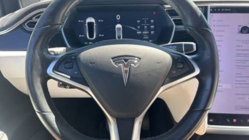 2018 Tesla Model X 5YJXCBE21JF087633