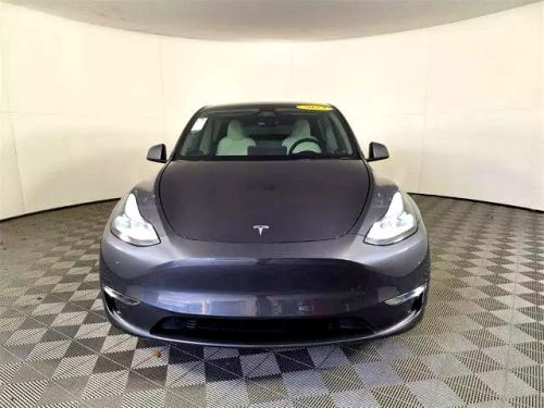 2023 Tesla Model Y 7SAYGDEF8PF830033