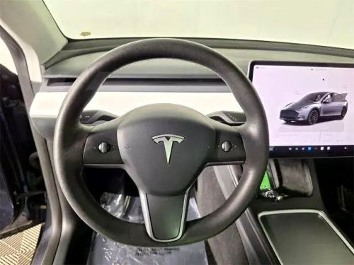 2023 Tesla Model Y 7SAYGDEF8PF830033