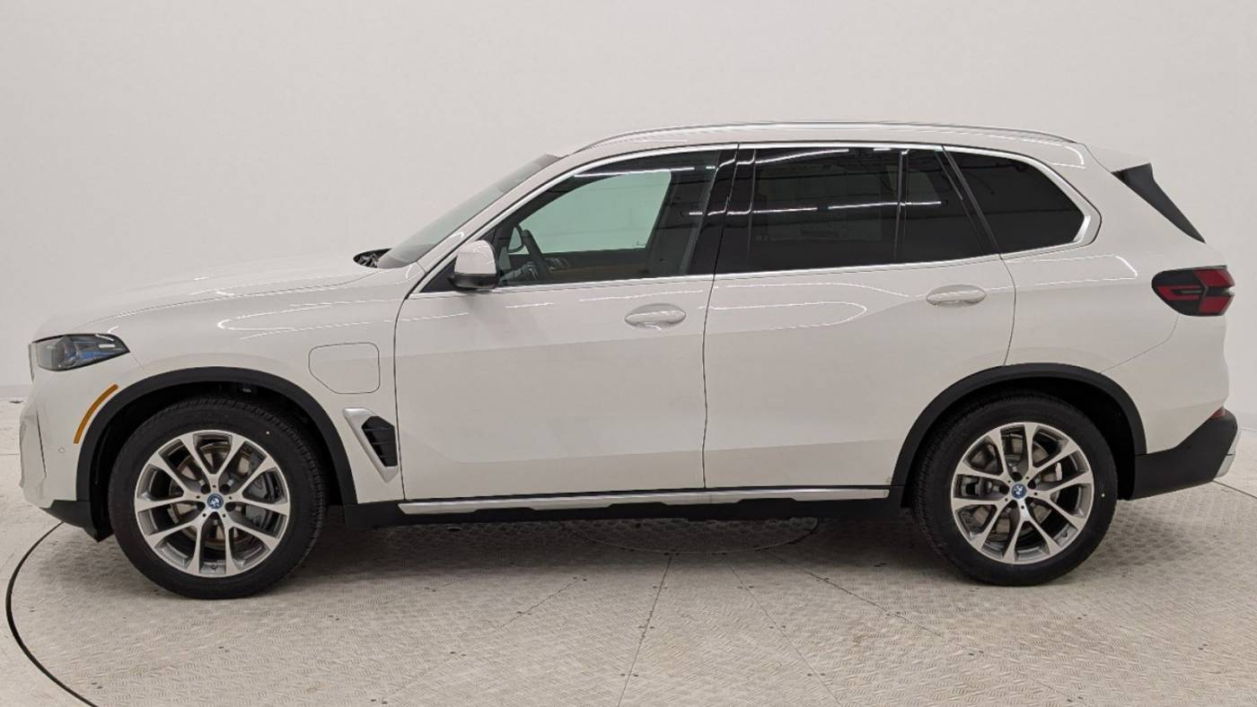 2025 BMW X5 5UX43EU04S9Z41285