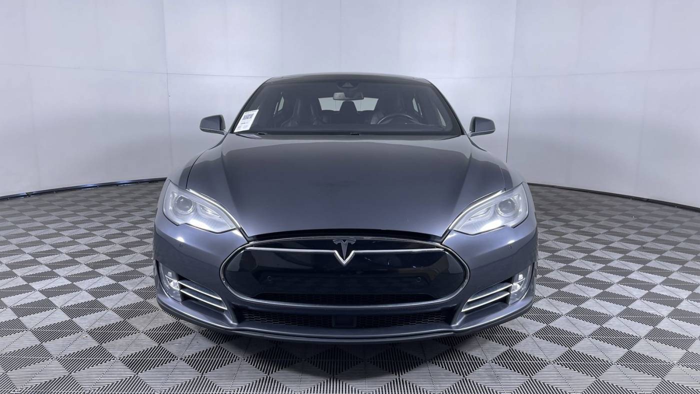 2014 Tesla Model S 5YJSA1H25EFP63139