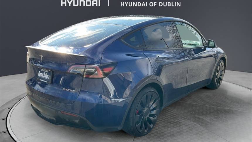 2023 Tesla Model Y 7SAYGDEF7PF875254