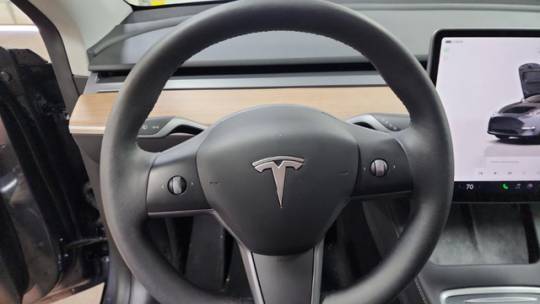 2023 Tesla Model Y 7SAYGDEF4PF936852