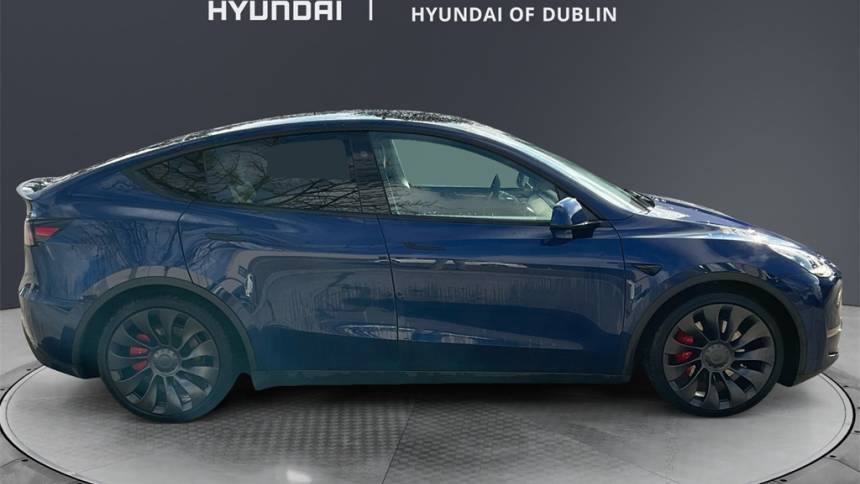 2023 Tesla Model Y 7SAYGDEF7PF875254