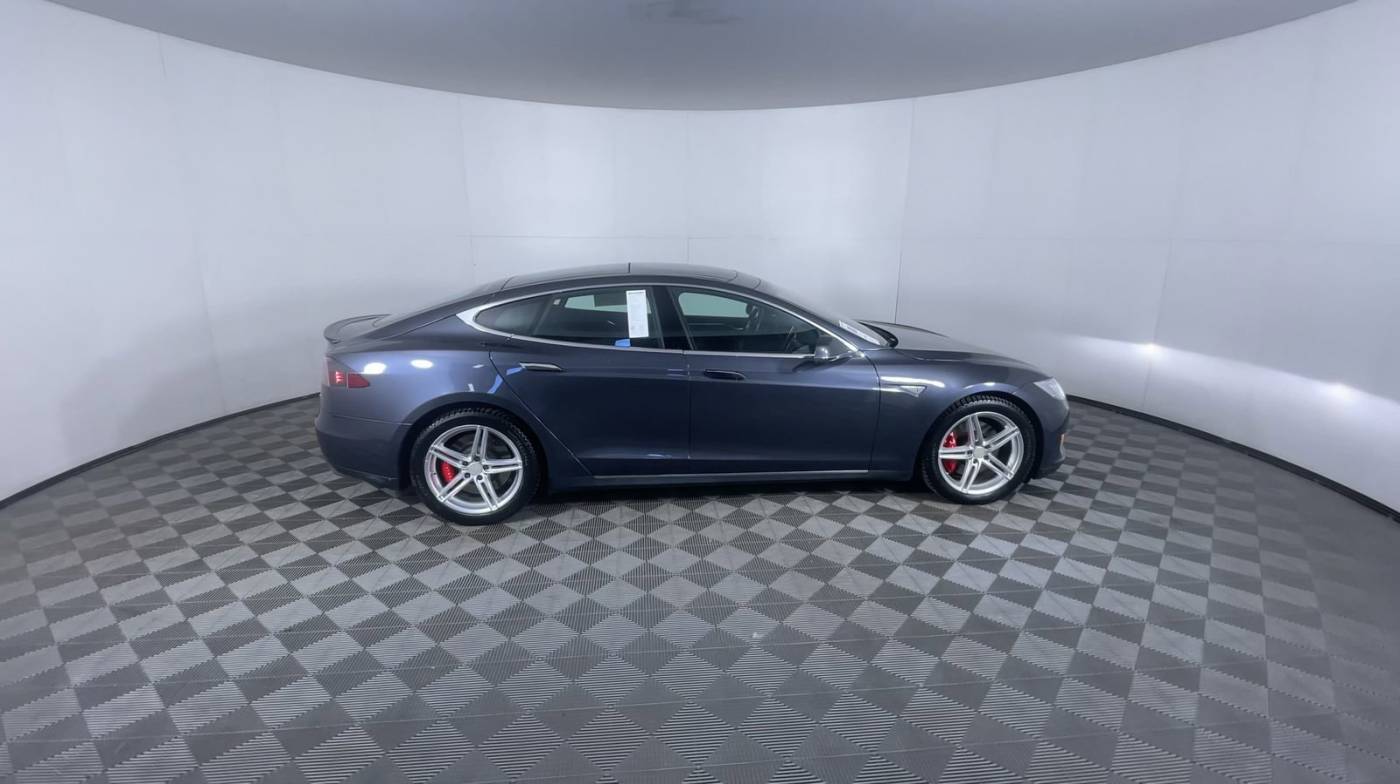 2014 Tesla Model S 5YJSA1H25EFP63139