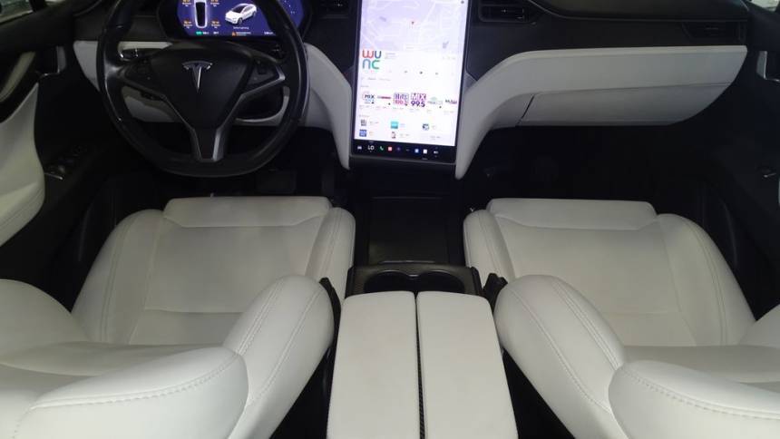 2018 Tesla Model X 5YJXCBE21JF138919