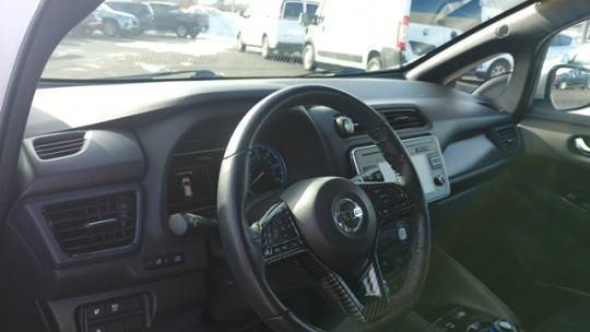 2019 Nissan LEAF - Images - 11