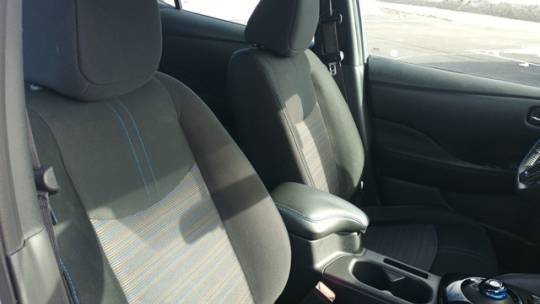 2019 Nissan LEAF - Images - 18