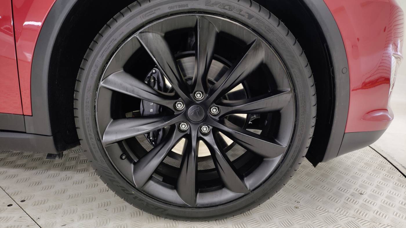 2018 Tesla Model X 5YJXCDE23JF135922