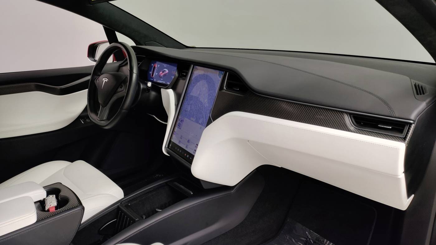 2018 Tesla Model X 5YJXCDE23JF135922