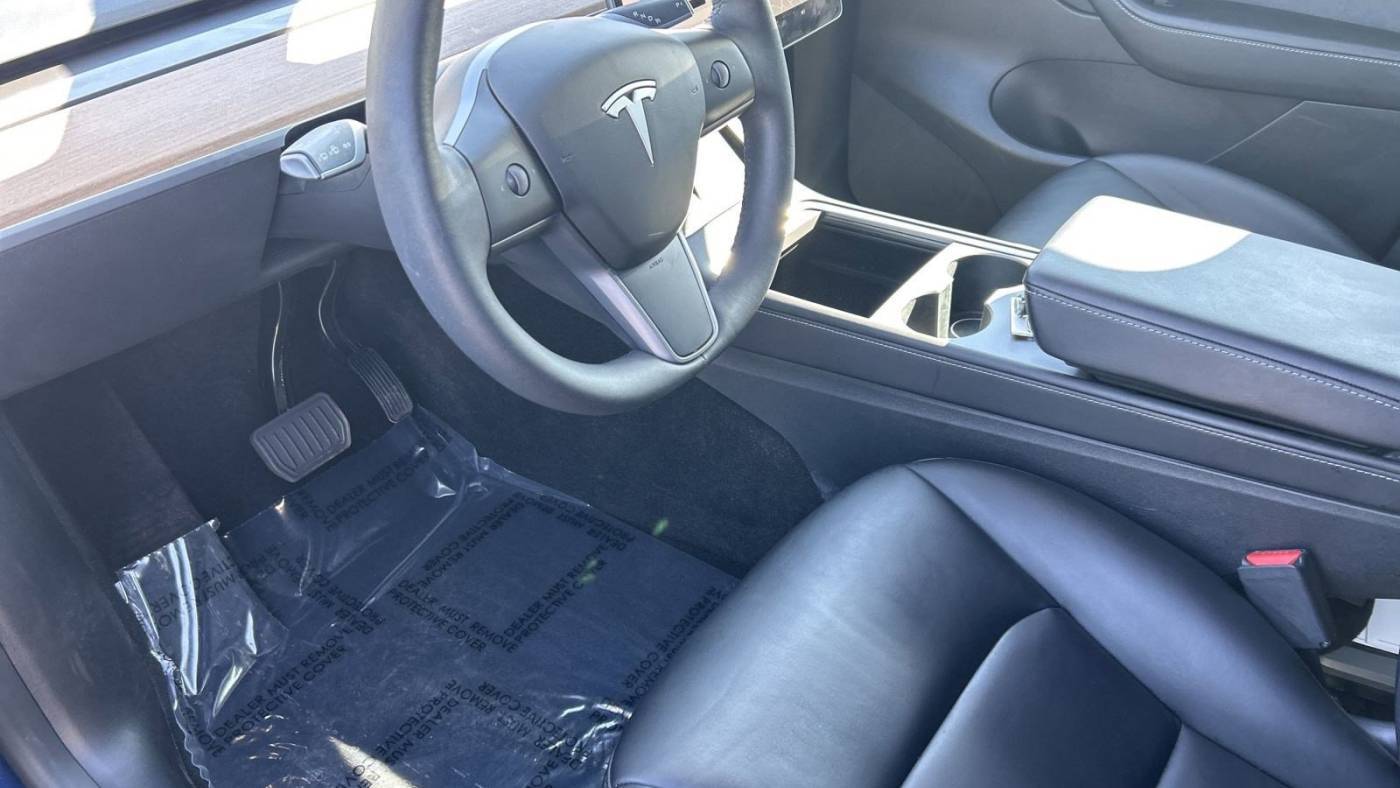 2021 Tesla Model Y 5YJYGDEE0MF297174