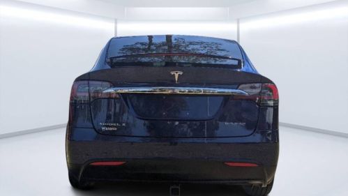 2017 Tesla Model X 5YJXCDE28HF077087