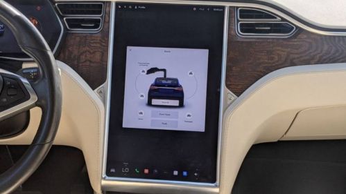 2017 Tesla Model X 5YJXCDE28HF077087