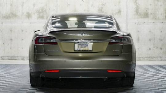 2016 Tesla Model S 5YJSA1E47GF137746