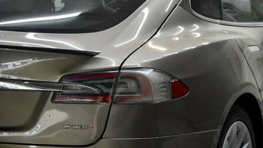 2016 Tesla Model S 5YJSA1E47GF137746