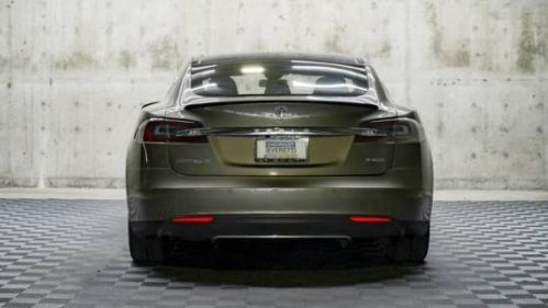 2016 Tesla Model S 5YJSA1E47GF137746