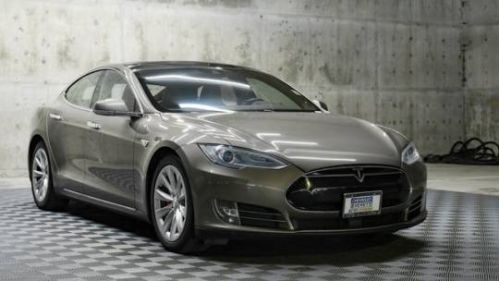 2016 Tesla Model S 5YJSA1E47GF137746