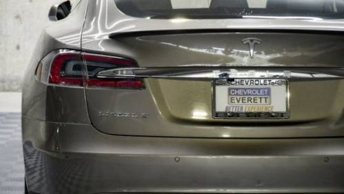 2016 Tesla Model S 5YJSA1E47GF137746