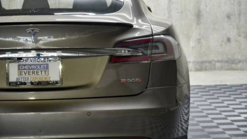 2016 Tesla Model S 5YJSA1E47GF137746