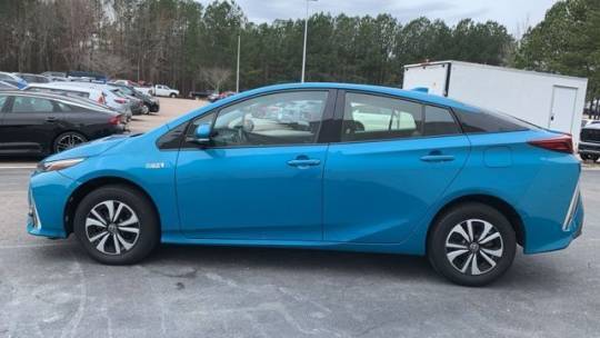 2017 Toyota Prius Prime - Images - 4