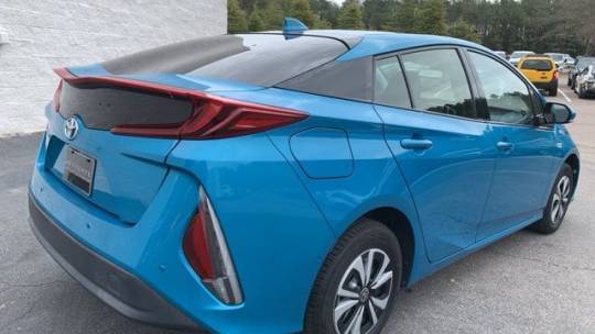 2017 Toyota Prius Prime - Images - 7