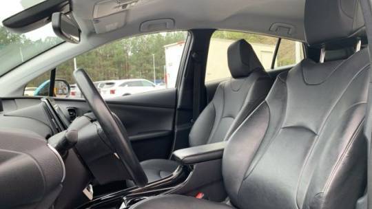2017 Toyota Prius Prime - Images - 17