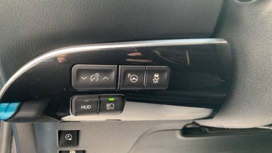 2017 Toyota Prius Prime - Images - 19