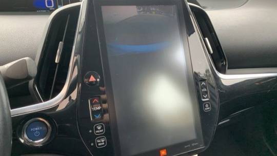 2017 Toyota Prius Prime - Images - 29